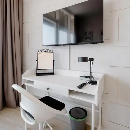 Luxury 2Br For 6 With King Beds, Gym, Sauna In Jvc Дубай Экстерьер фото